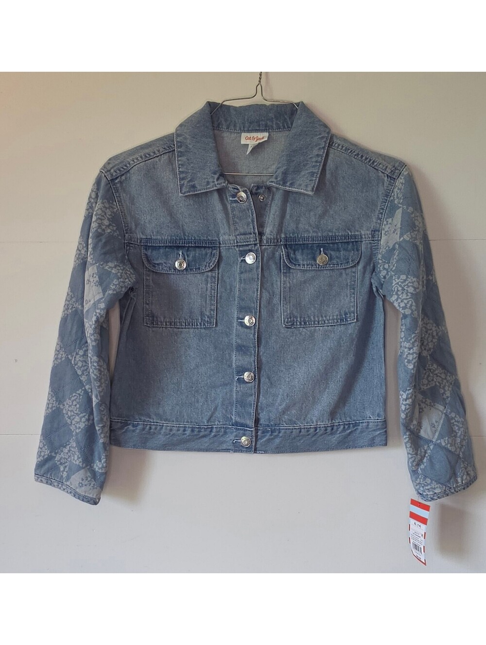 Cat & Jack Girls Cropped Denim Jacket w/ Quilted Patchwork Sleeves, XL, 251
